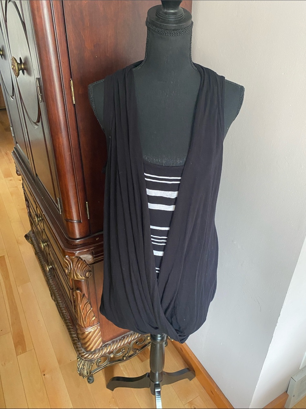 Michel Studio Black Sleeveless Top